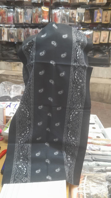 اسکارف لولهای (دستمال سر و گردن)
